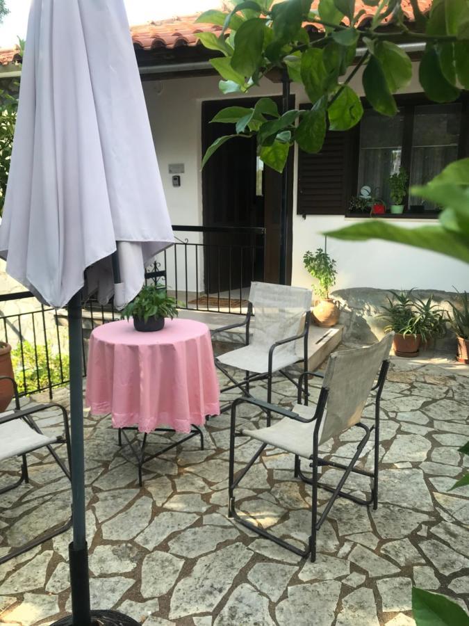 Gourgiana Apartments Андрицаина Екстериор снимка